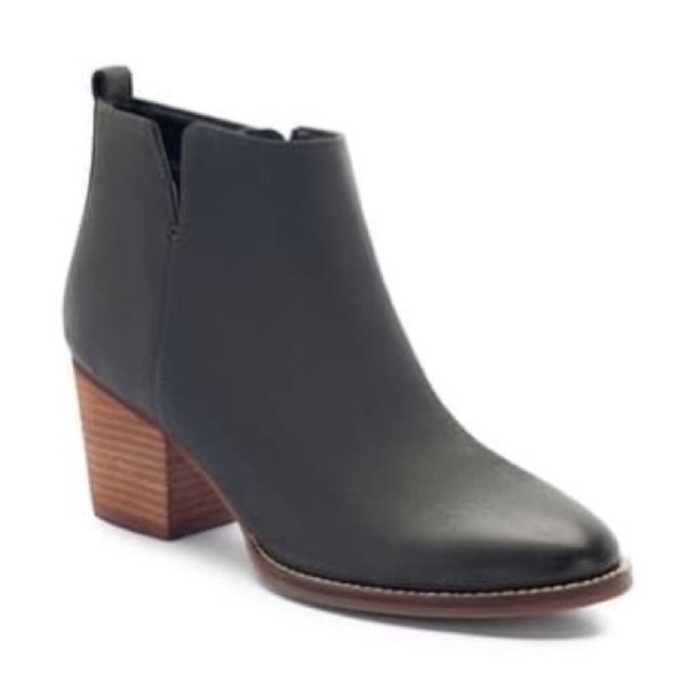 Blondo Norma Waterproof Booties - US size 7